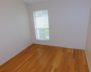 2715 Alden Avenue - Photo Thumbnail 19