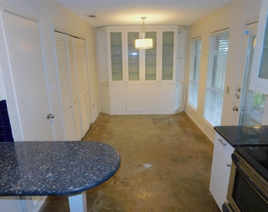 2715 Alden Avenue - Photo Thumbnail 9