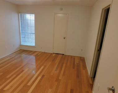 2715 Alden Avenue - Photo Thumbnail 12