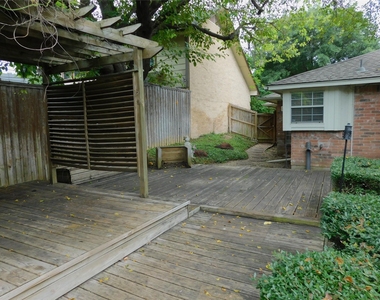 2715 Alden Avenue - Photo Thumbnail 27