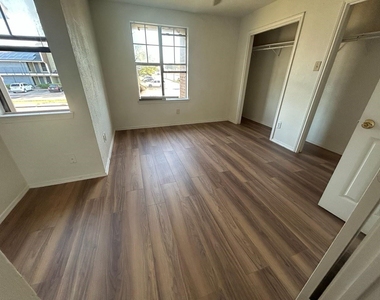 8003 Rothington Road - Photo Thumbnail 4