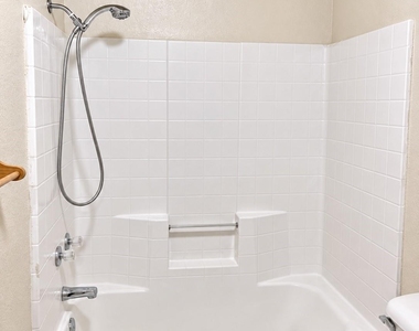 2415 Church Street - Photo Thumbnail 16