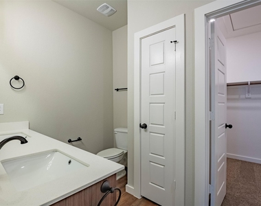 609 Wheatfield Drive - Photo Thumbnail 10