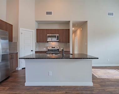 609 Wheatfield Drive - Photo Thumbnail 4