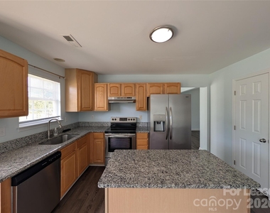 11141 Carver Pond Road - Photo Thumbnail 10