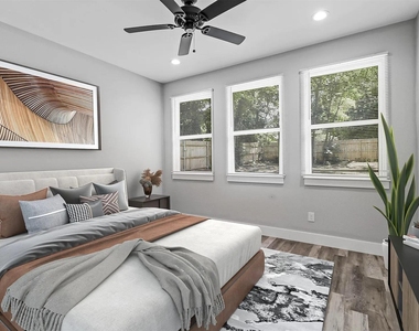 1104 W Elm Street - Photo Thumbnail 10