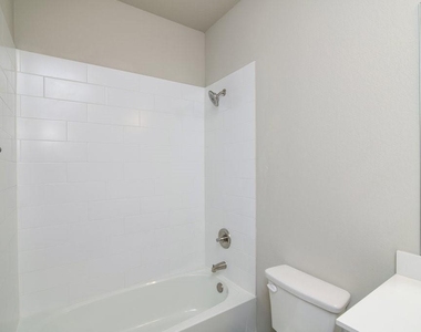 744 Wheatfield Drive - Photo Thumbnail 4