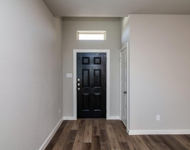 744 Wheatfield Drive - Photo Thumbnail 2