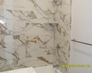 401-403 W Fourth Street - Photo Thumbnail 6