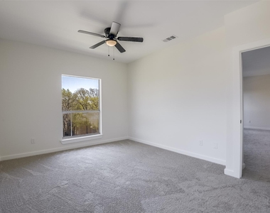 2916 Forestwood Drive - Photo Thumbnail 29