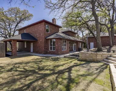 2916 Forestwood Drive - Photo Thumbnail 34