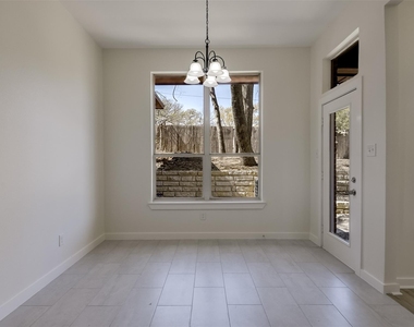2916 Forestwood Drive - Photo Thumbnail 10