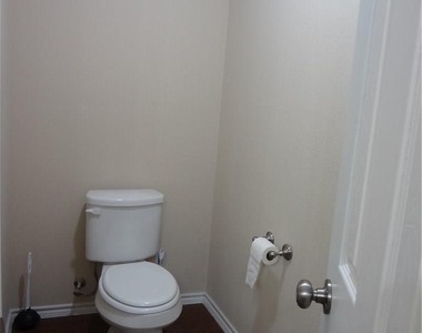 12100 Vista Oak Boulevard - Photo Thumbnail 9