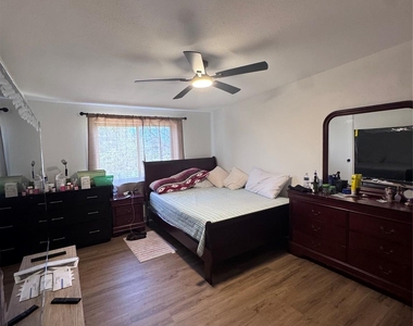 4501 Princeton Drive - Photo Thumbnail 5
