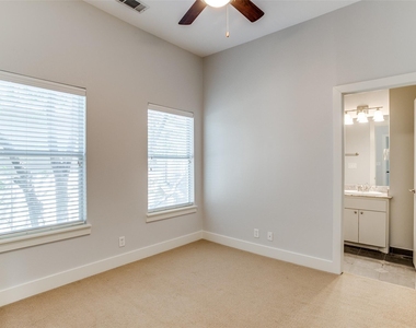 3824 Brown Street - Photo Thumbnail 14