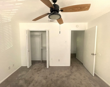 1032 Mckinley Street - Photo Thumbnail 10