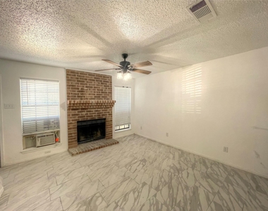 1032 Mckinley Street - Photo Thumbnail 7
