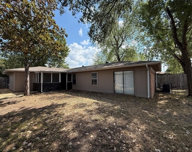 1407 La Fonda Drive - Photo Thumbnail 19