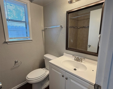 1407 La Fonda Drive - Photo Thumbnail 18