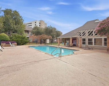 1700 Amelia Court - Photo Thumbnail 30