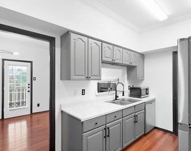 1700 Amelia Court - Photo Thumbnail 11