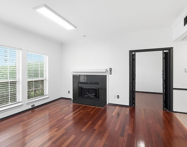 1700 Amelia Court - Photo Thumbnail 3