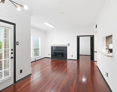 1700 Amelia Court - Photo Thumbnail 4