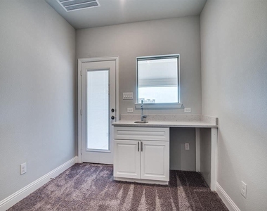 2429 Merriweather Lane - Photo Thumbnail 22