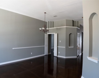 830 Brittany Way - Photo Thumbnail 1