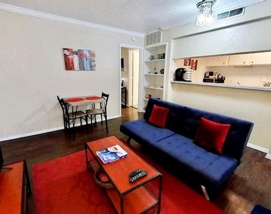 4040 Brown Street - Photo Thumbnail 1