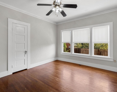 803 S Trinity Street - Photo Thumbnail 17