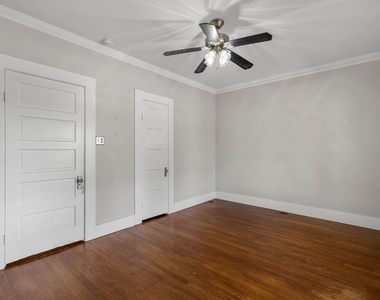 803 S Trinity Street - Photo Thumbnail 16