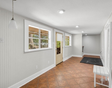 803 S Trinity Street - Photo Thumbnail 26