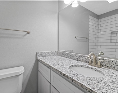 525-527 E Ball Street - Photo Thumbnail 12