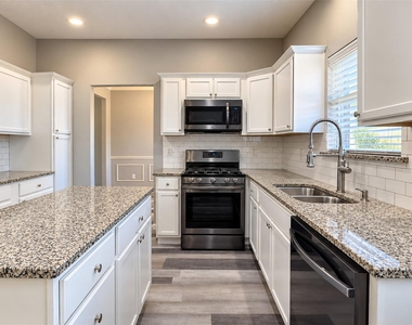 4205 Jasper Court - Photo Thumbnail 8