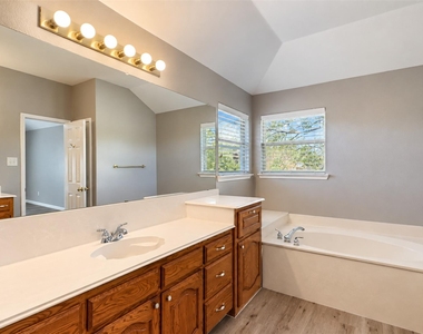 4205 Jasper Court - Photo Thumbnail 18