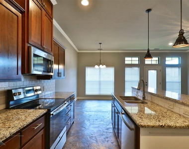 3812 Carrera Lane - Photo Thumbnail 17