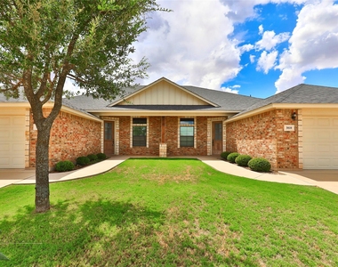 3812 Carrera Lane - Photo Thumbnail 2