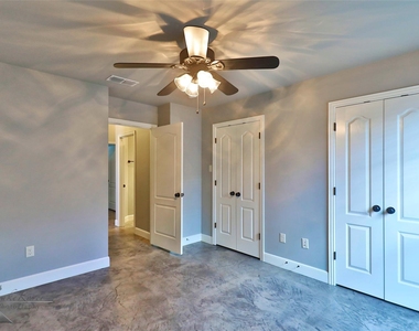 3812 Carrera Lane - Photo Thumbnail 4