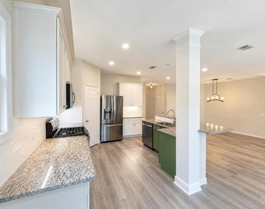 4525 Dragonfly Way - Photo Thumbnail 6