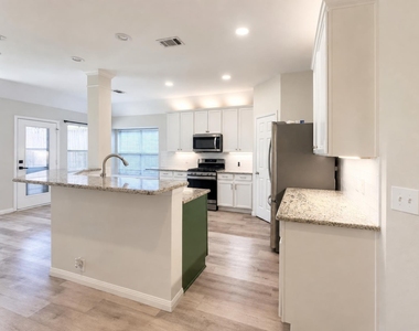 4525 Dragonfly Way - Photo Thumbnail 5