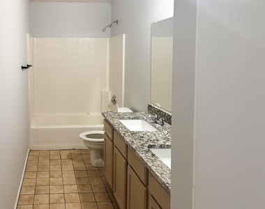 2317 Acorn Bend - Photo Thumbnail 12