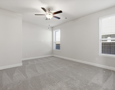 2620 Fargo Place - Photo Thumbnail 11