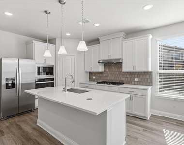 2620 Fargo Place - Photo Thumbnail 4