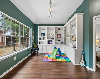3104 Congress Avenue - Photo Thumbnail 30