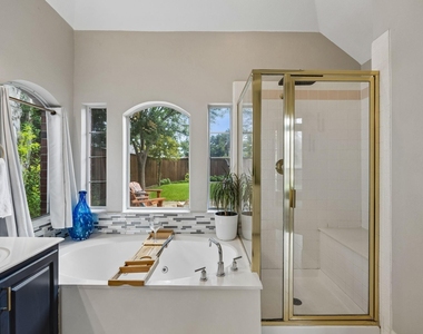3104 Congress Avenue - Photo Thumbnail 10