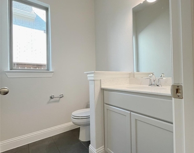 2808 Crane Court - Photo Thumbnail 11
