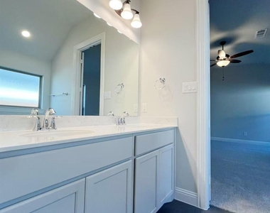 2808 Crane Court - Photo Thumbnail 9