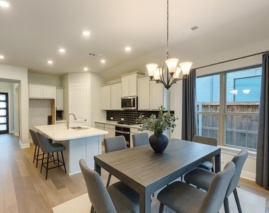 2808 Crane Court - Photo Thumbnail 13