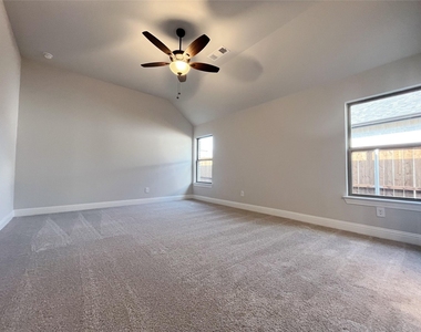 2808 Crane Court - Photo Thumbnail 8